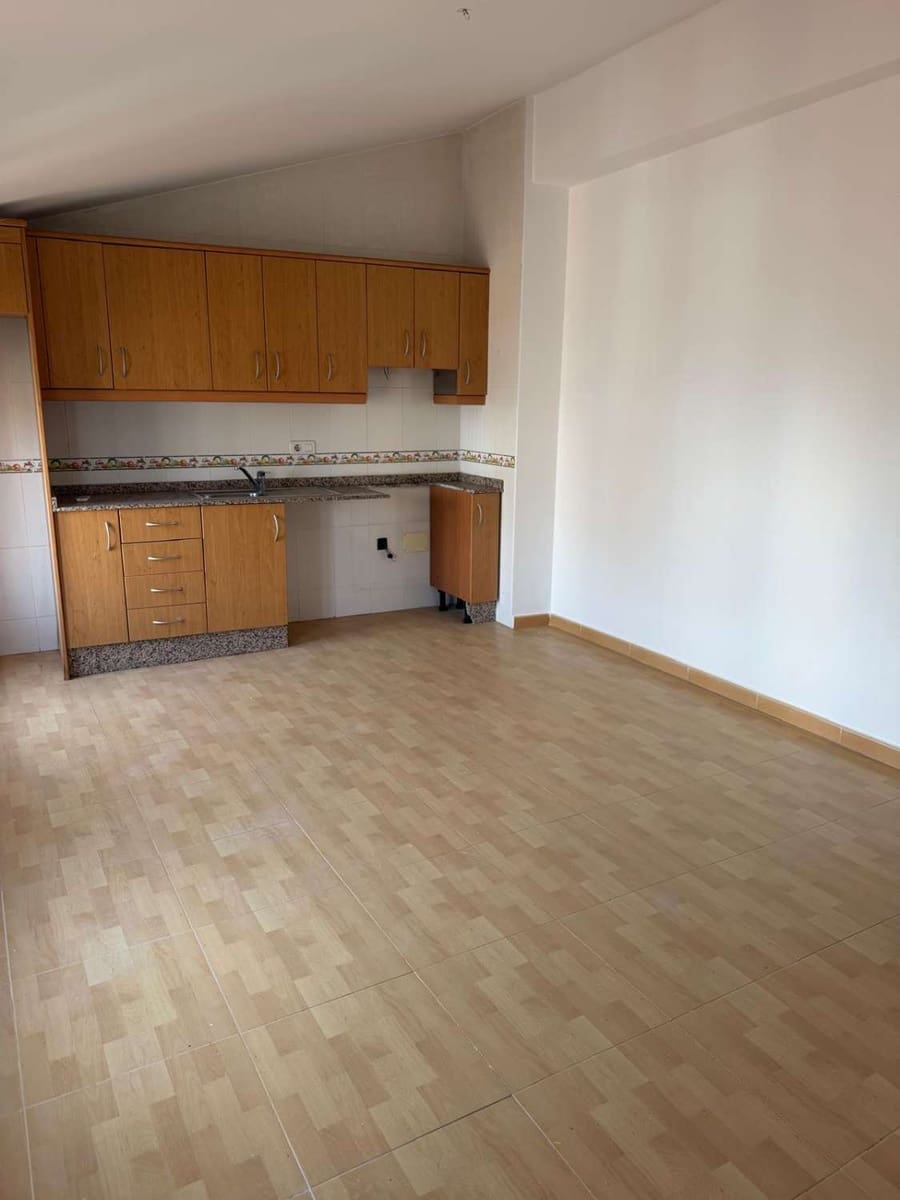 4 chambre Appartement à vendre à Velez-Rubio - 117 000 € (Ref: 9979432)