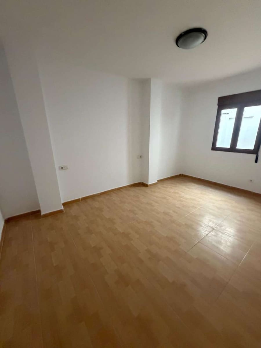4 chambre Appartement à vendre à Velez-Rubio - 117 000 € (Ref: 9979432)
