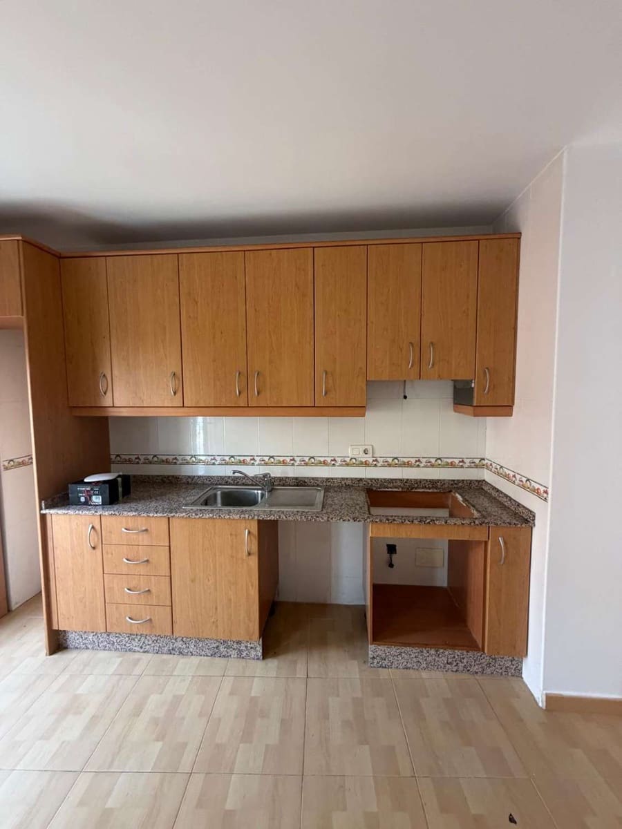4 chambre Appartement à vendre à Velez-Rubio - 117 000 € (Ref: 9979432)
