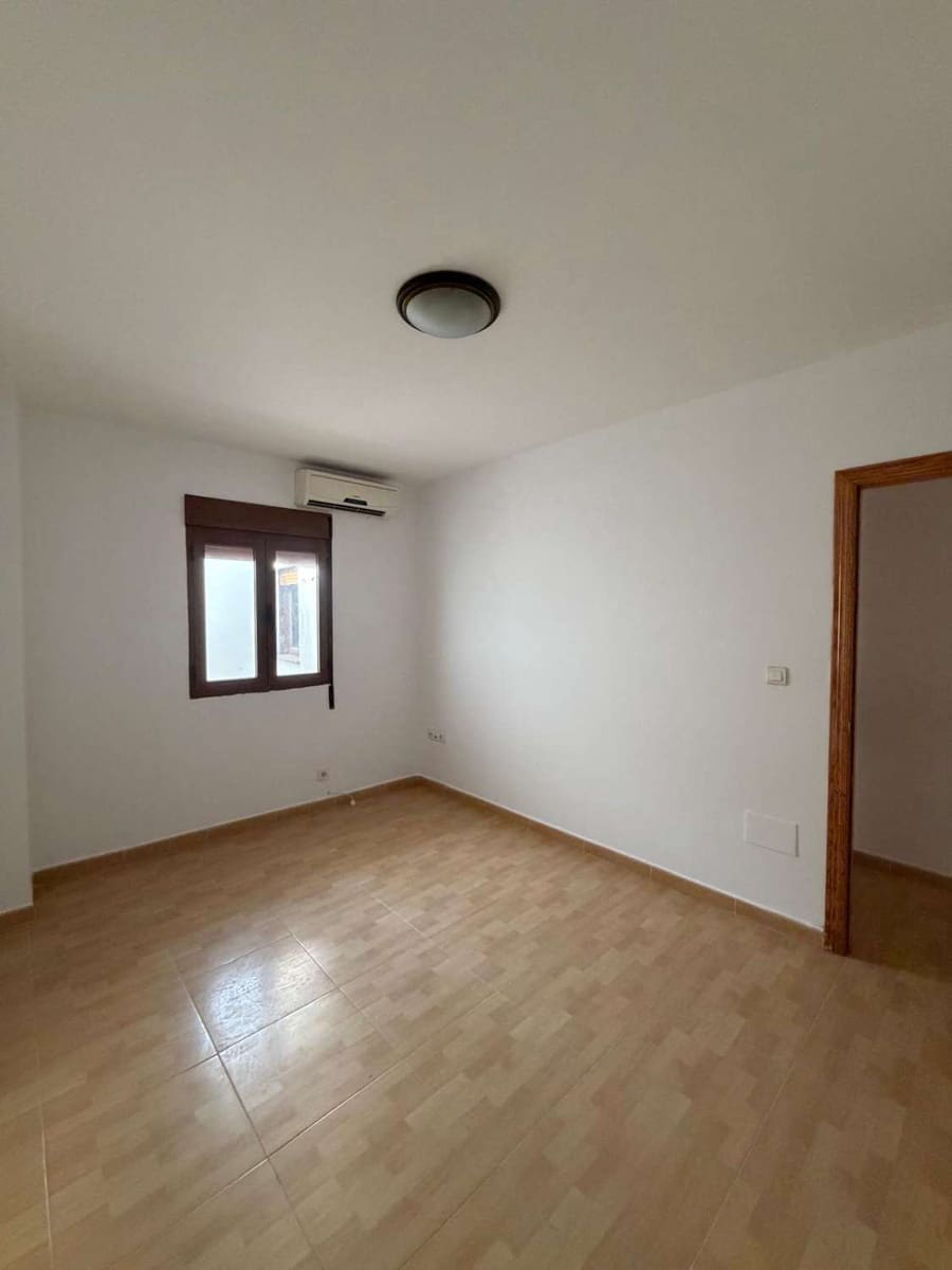 4 chambre Appartement à vendre à Velez-Rubio - 117 000 € (Ref: 9979432)