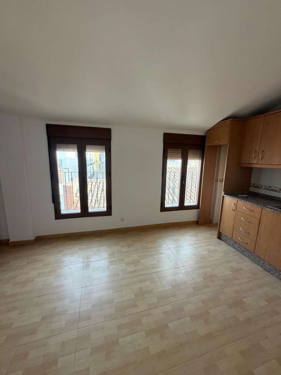 4 chambre Appartement à vendre à Velez-Rubio - 117 000 € (Ref: 9979432)
