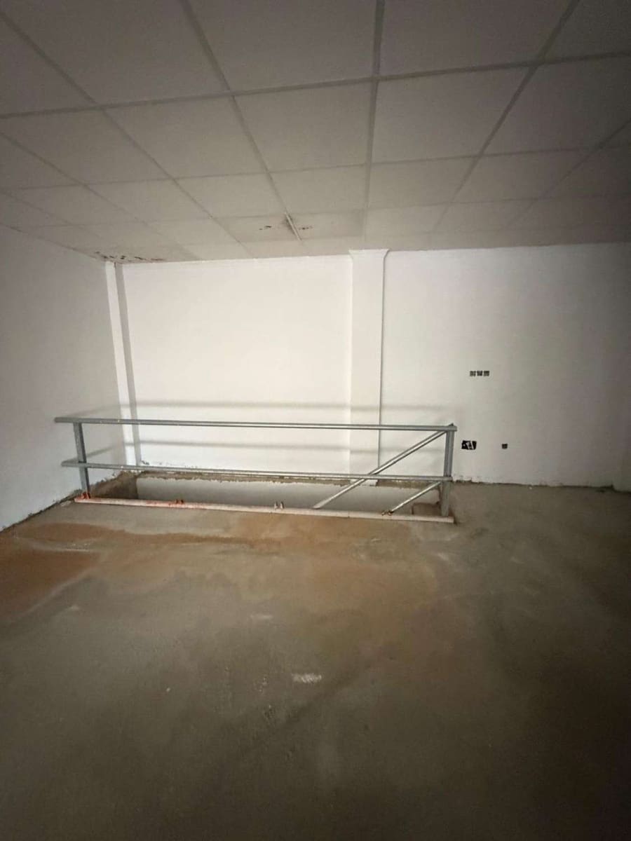 4 soveværelse Byhus til salg i Velez-Rubio - € 105.000 (Ref: 9979432)