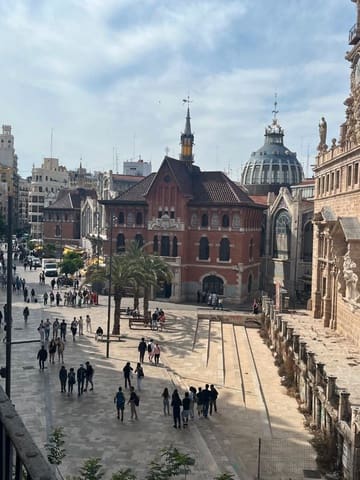 Byhus til salg i El Mercat, Valencia by - € 750.000 (Ref: 9147769)