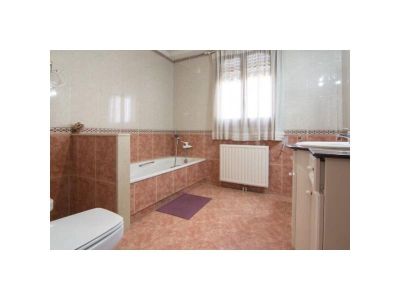 6 soveværelse Villa til salg i Canals med garage - € 400.000 (Ref: 10008790)