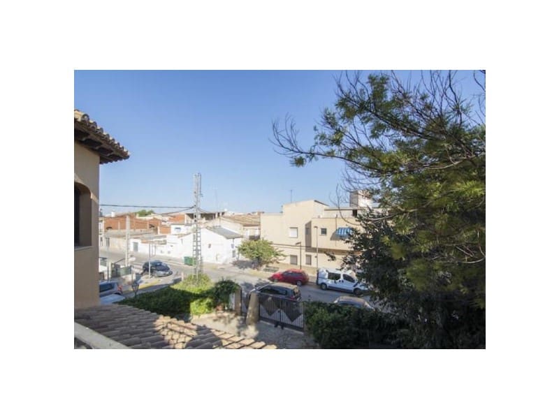 6 soveværelse Villa til salg i Canals med garage - € 400.000 (Ref: 10008790)
