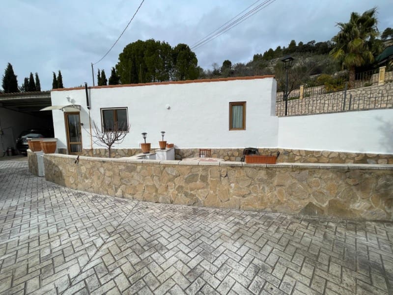 4 bedroom Villa for sale in Balones with pool garage - € 325,000 (Ref: 10008791)