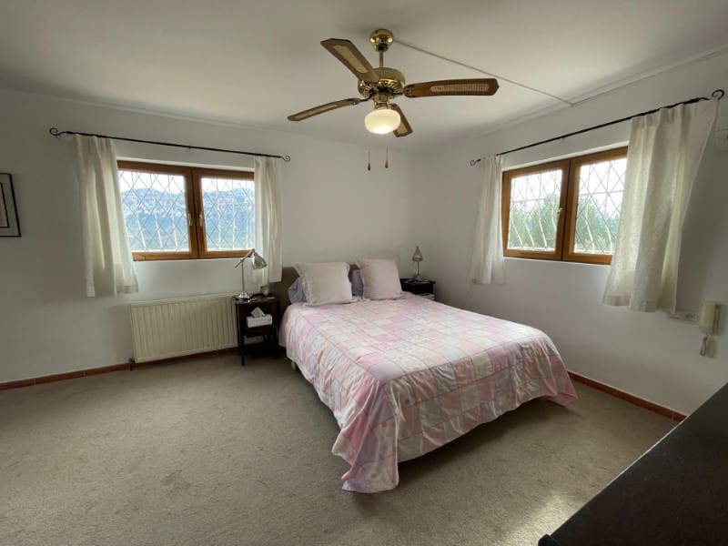 4 bedroom Villa for sale in Balones with pool garage - € 325,000 (Ref: 10008791)