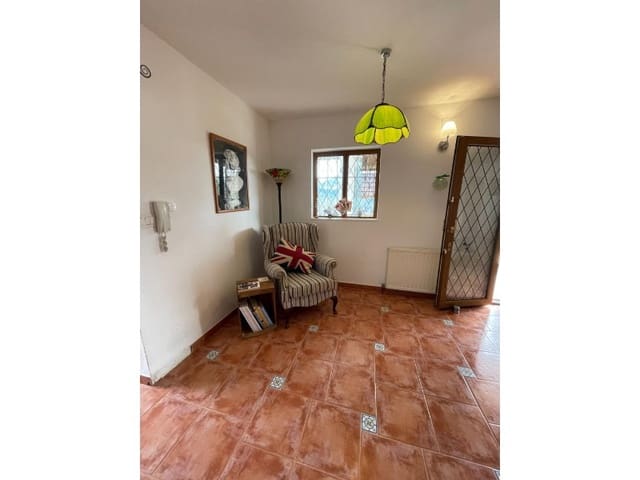 4 bedroom Villa for sale in Balones with pool garage - € 325,000 (Ref: 10008791)