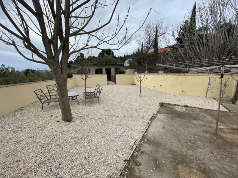 4 bedroom Villa for sale in Balones with pool garage - € 325,000 (Ref: 10008791)