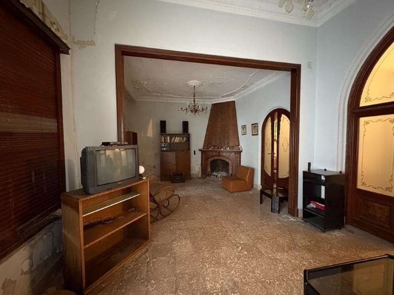 10 soverom Villa til salgs i Canals med svømmebasseng - € 450 000 (Ref: 10008792)