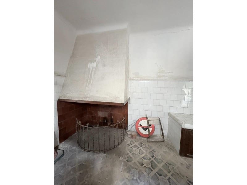 10 soverom Villa til salgs i Canals med svømmebasseng - € 450 000 (Ref: 10008792)
