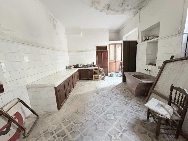 10 soverom Villa til salgs i Canals med svømmebasseng - € 450 000 (Ref: 10008792)