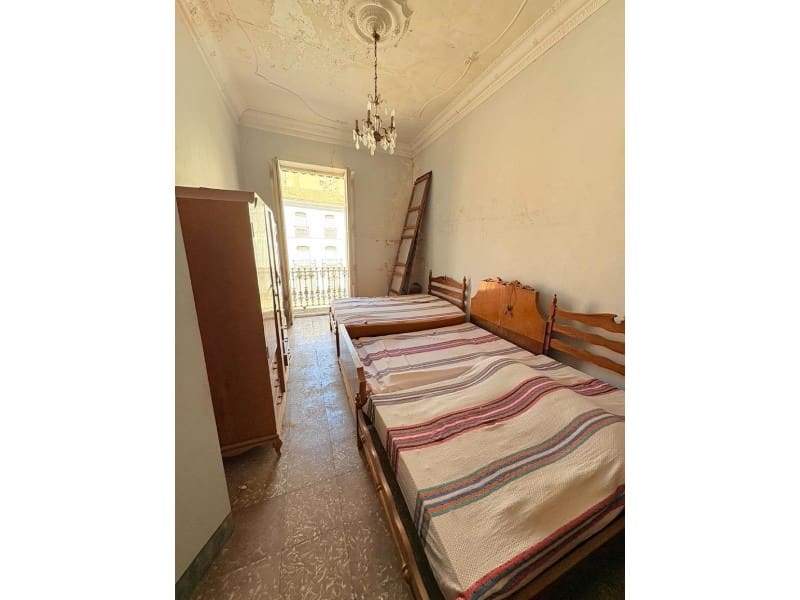 10 soverom Villa til salgs i Canals med svømmebasseng - € 450 000 (Ref: 10008792)