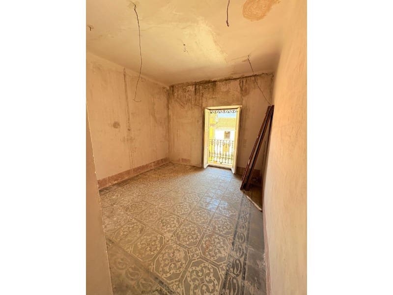 10 soverom Villa til salgs i Canals med svømmebasseng - € 450 000 (Ref: 10008792)