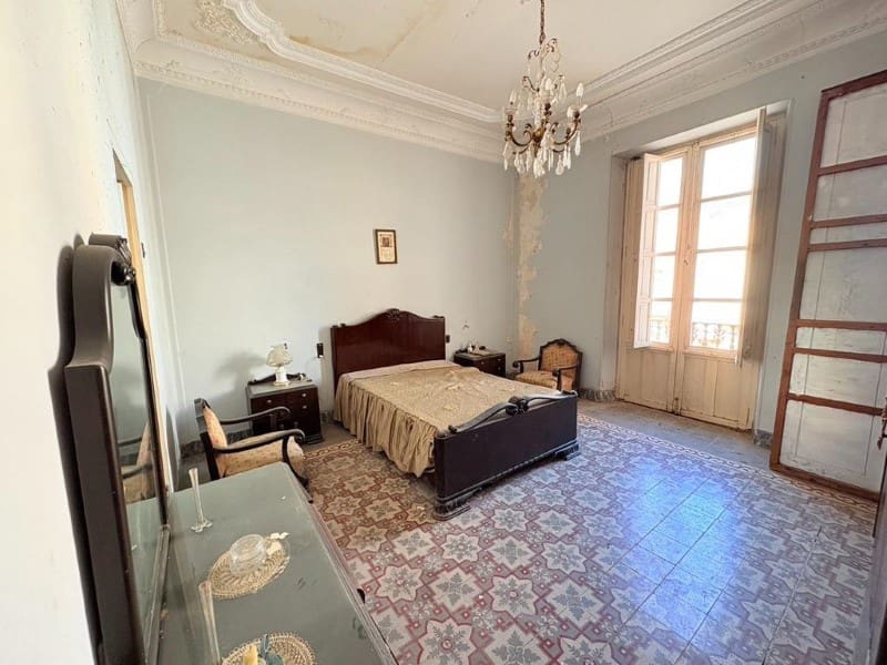 10 soverom Villa til salgs i Canals med svømmebasseng - € 450 000 (Ref: 10008792)