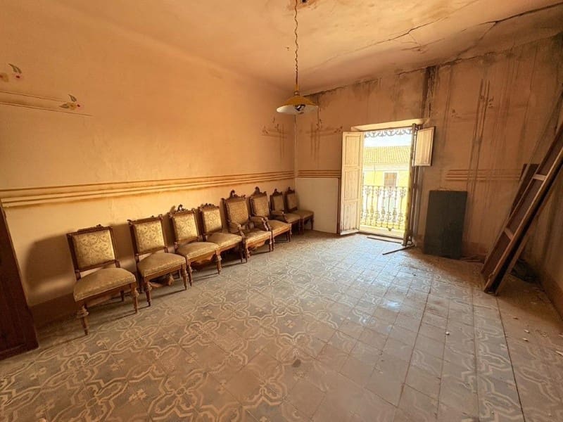 10 soverom Villa til salgs i Canals med svømmebasseng - € 450 000 (Ref: 10008792)