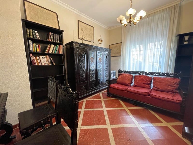 9 bedroom Villa for sale in Cocentaina with garage - € 480,000 (Ref: 10008793)