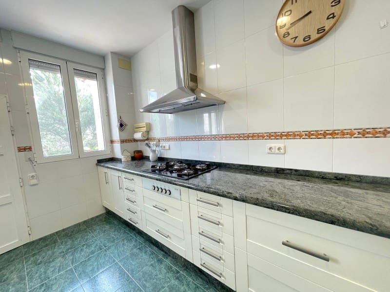 9 bedroom Villa for sale in Cocentaina with garage - € 480,000 (Ref: 10008793)