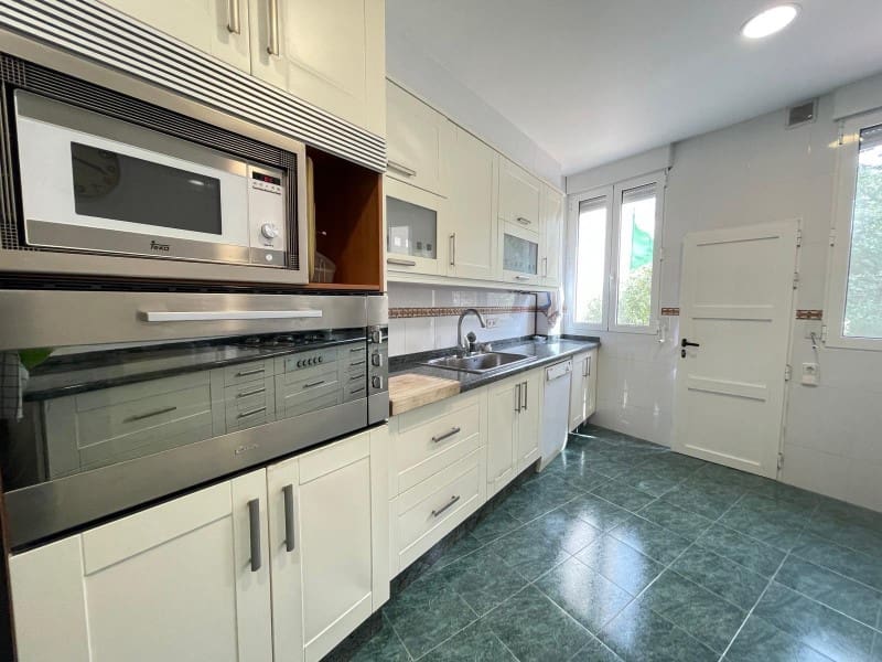 9 bedroom Villa for sale in Cocentaina with garage - € 480,000 (Ref: 10008793)