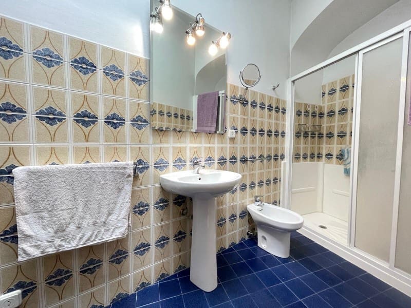 9 bedroom Villa for sale in Cocentaina with garage - € 480,000 (Ref: 10008793)