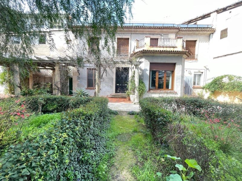 9 bedroom Villa for sale in Cocentaina with garage - € 480,000 (Ref: 10008793)