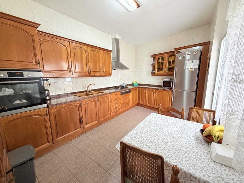 6 makuuhuone Omakotitalo myytävänä paikassa Canals - 250 000 € (Ref: 10008794)