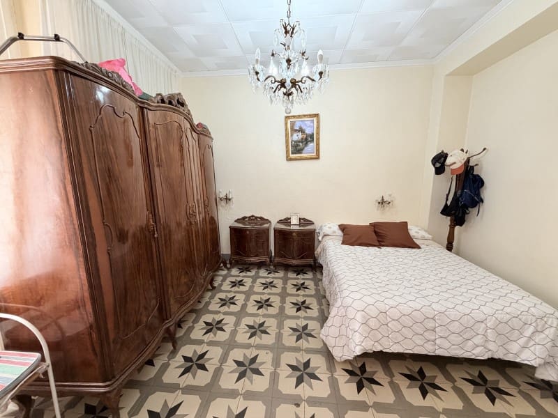 6 makuuhuone Omakotitalo myytävänä paikassa Canals - 250 000 € (Ref: 10008794)