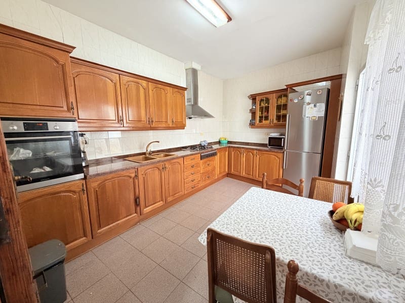 6 makuuhuone Omakotitalo myytävänä paikassa Canals - 250 000 € (Ref: 10008794)