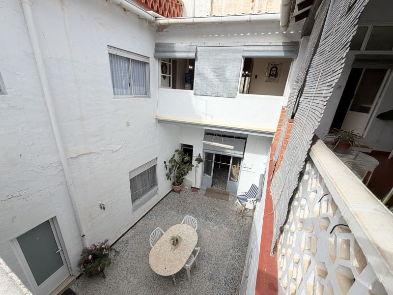 6 makuuhuone Omakotitalo myytävänä paikassa Canals - 250 000 € (Ref: 10008794)