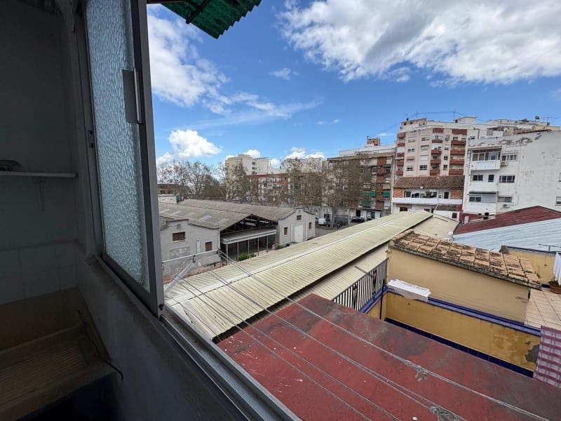 4 bedroom Flat for sale in Xativa - € 139,500 (Ref: 10008795)