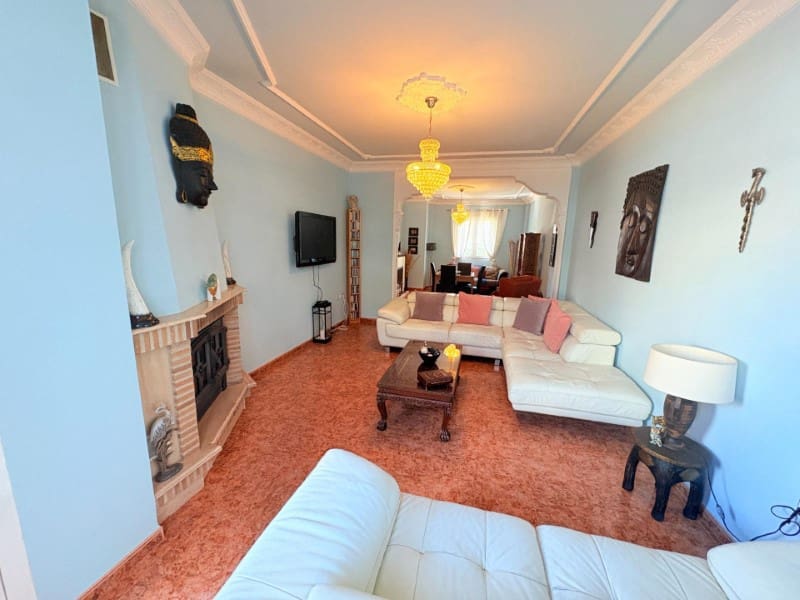 6 soverom Villa til salgs i Canals med svømmebasseng garasje - € 430 000 (Ref: 10008796)