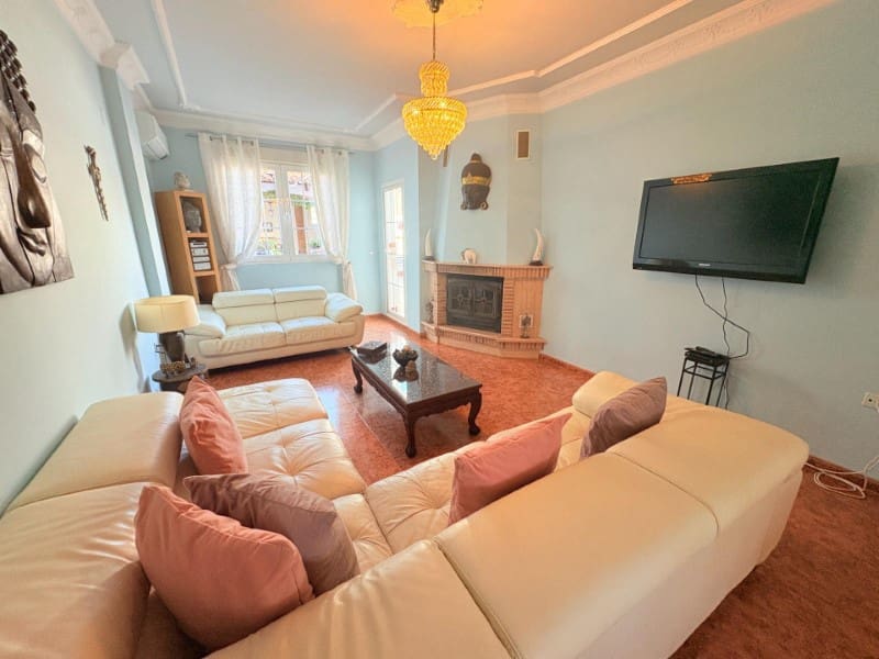 6 soverom Villa til salgs i Canals med svømmebasseng garasje - € 430 000 (Ref: 10008796)