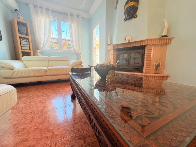 6 soverom Villa til salgs i Canals med svømmebasseng garasje - € 430 000 (Ref: 10008796)