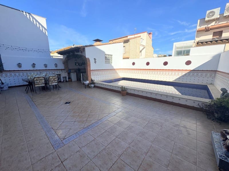 6 soverom Villa til salgs i Canals med svømmebasseng garasje - € 430 000 (Ref: 10008796)