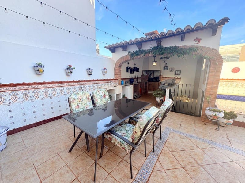 6 soverom Villa til salgs i Canals med svømmebasseng garasje - € 430 000 (Ref: 10008796)