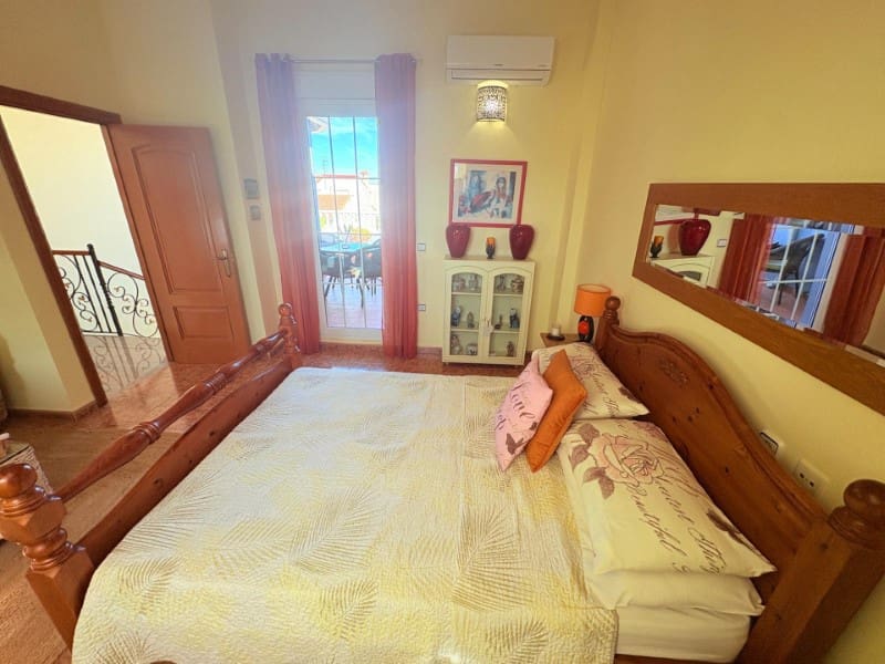 6 soverom Villa til salgs i Canals med svømmebasseng garasje - € 430 000 (Ref: 10008796)