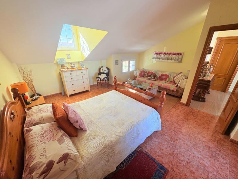 6 soverom Villa til salgs i Canals med svømmebasseng garasje - € 430 000 (Ref: 10008796)
