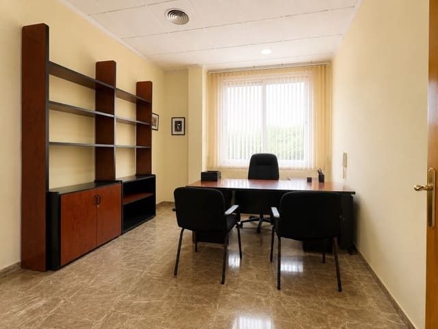 4 bedroom Flat for sale in L'Olleria - € 115,000 (Ref: 10008801)