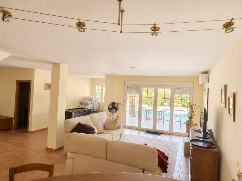 4 camera da letto Villa in vendita in Alzira con piscina garage - 435.000 € (Rif: 10008802)