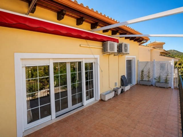 4 camera da letto Villa in vendita in Alzira con piscina garage - 435.000 € (Rif: 10008802)