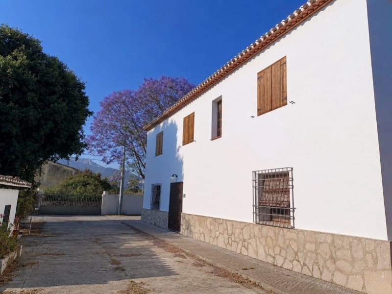 6 bedroom Finca/Country House for sale in Denia with garage - € 1,430,000 (Ref: 10008804)