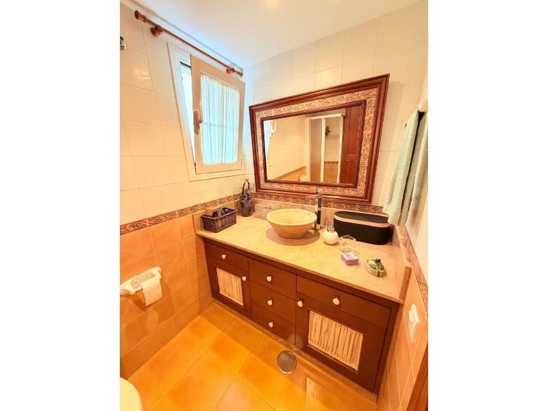 3 bedroom Flat for sale in Canals - € 130,000 (Ref: 10008805)