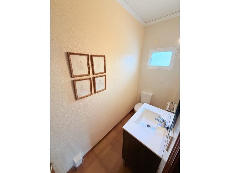 7 soverom Villa til salgs i Canals med svømmebasseng garasje - € 395 000 (Ref: 10008806)