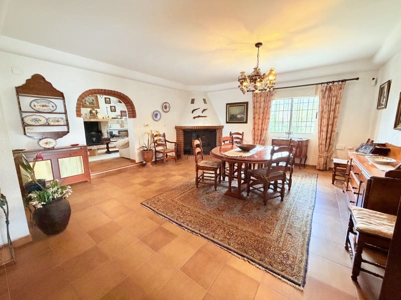 7 soverom Villa til salgs i Canals med svømmebasseng garasje - € 395 000 (Ref: 10008806)