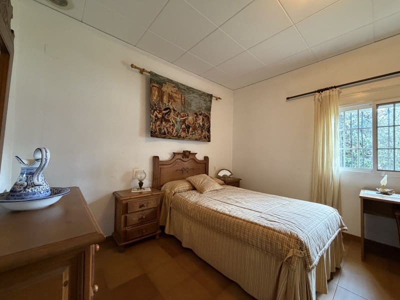 7 soverom Villa til salgs i Canals med svømmebasseng garasje - € 395 000 (Ref: 10008806)