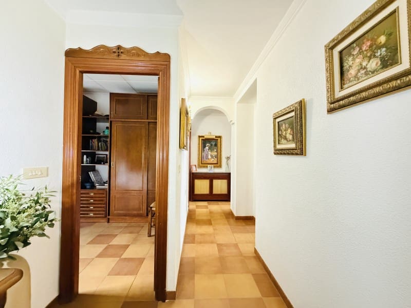 7 soverom Villa til salgs i Canals med svømmebasseng garasje - € 395 000 (Ref: 10008806)