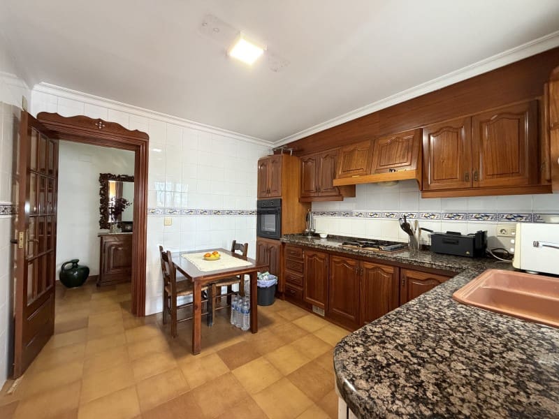 7 soverom Villa til salgs i Canals med svømmebasseng garasje - € 395 000 (Ref: 10008806)