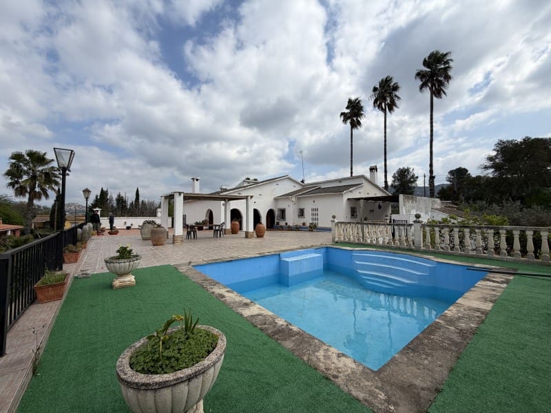 7 soverom Villa til salgs i Canals med svømmebasseng garasje - € 395 000 (Ref: 10008806)