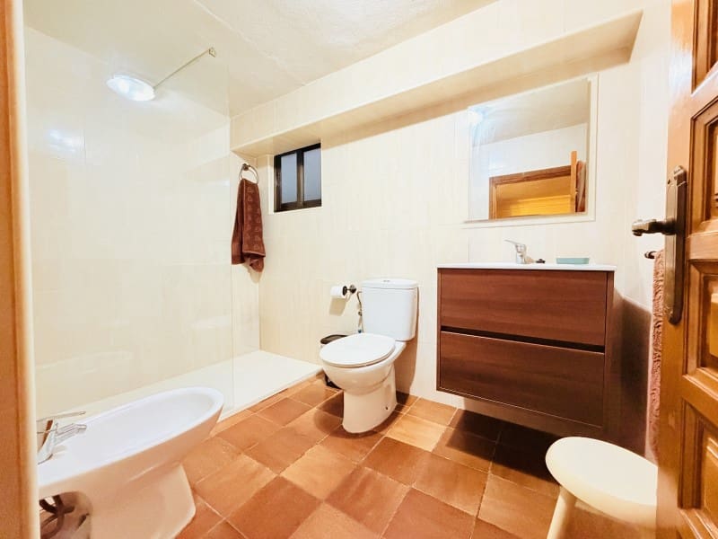 7 soverom Villa til salgs i Canals med svømmebasseng garasje - € 395 000 (Ref: 10008806)