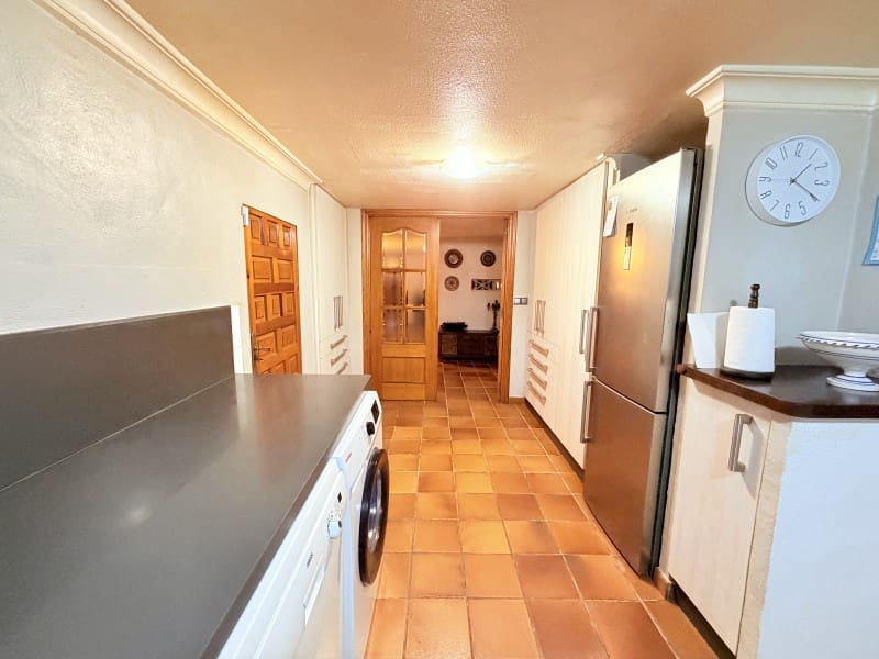 7 soverom Villa til salgs i Canals med svømmebasseng garasje - € 395 000 (Ref: 10008806)